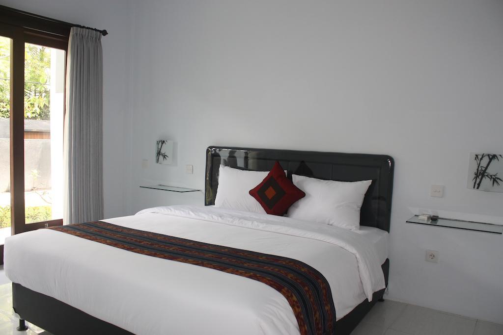 U House Seminyak 호텔 캐로보칸 객실 사진