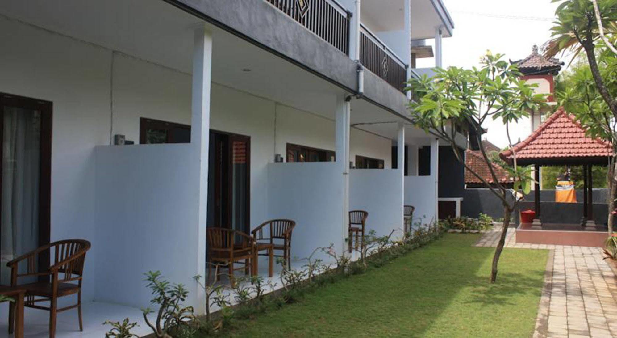 U House Seminyak 호텔 캐로보칸 외부 사진